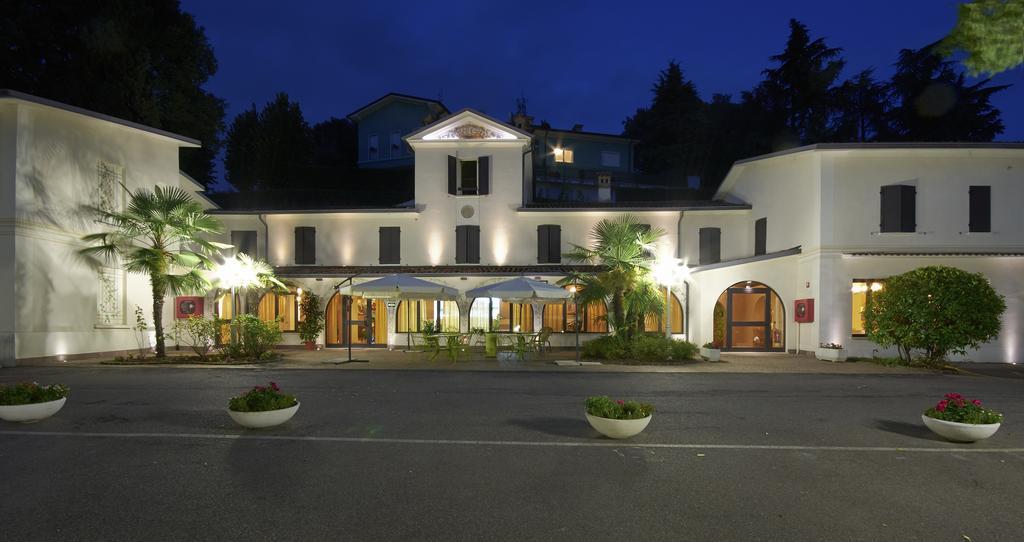 Hotel Ristorante La Grotta Castiglione Delle Stiviere Exterior foto